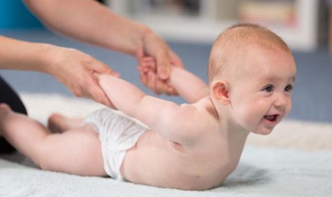 تمرینات تقویتی برای رشد و توسعه حرکتی نوزادان